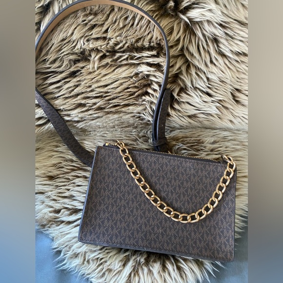 Michael Kors belt bag - Picture 3 of 3